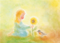 Kind neben einer Sonnenblume, begleitet von einem kleinen Vogel, in sanften, sommerlichen Farben gestaltet in der Seccorell Finger-Wischmaltechnik auf der Postkarte „Sonnenblume“ von Andrea Reiß.