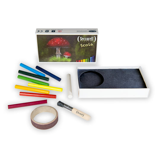 Seccorell Scola Großmenge, Einzelbox geöffnet – enthält 8 Farbstäbchen in Grundfarben, Reibering und Reinigungsbürste, perfekt für kreative Gruppenprojekte